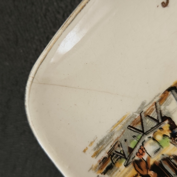 VINTAGE VICTORIA B.C. ENGLAND LANCASTER LTD & SANDLAND WARE SOUVENIR BUTTER DISH - Picture 10 of 11